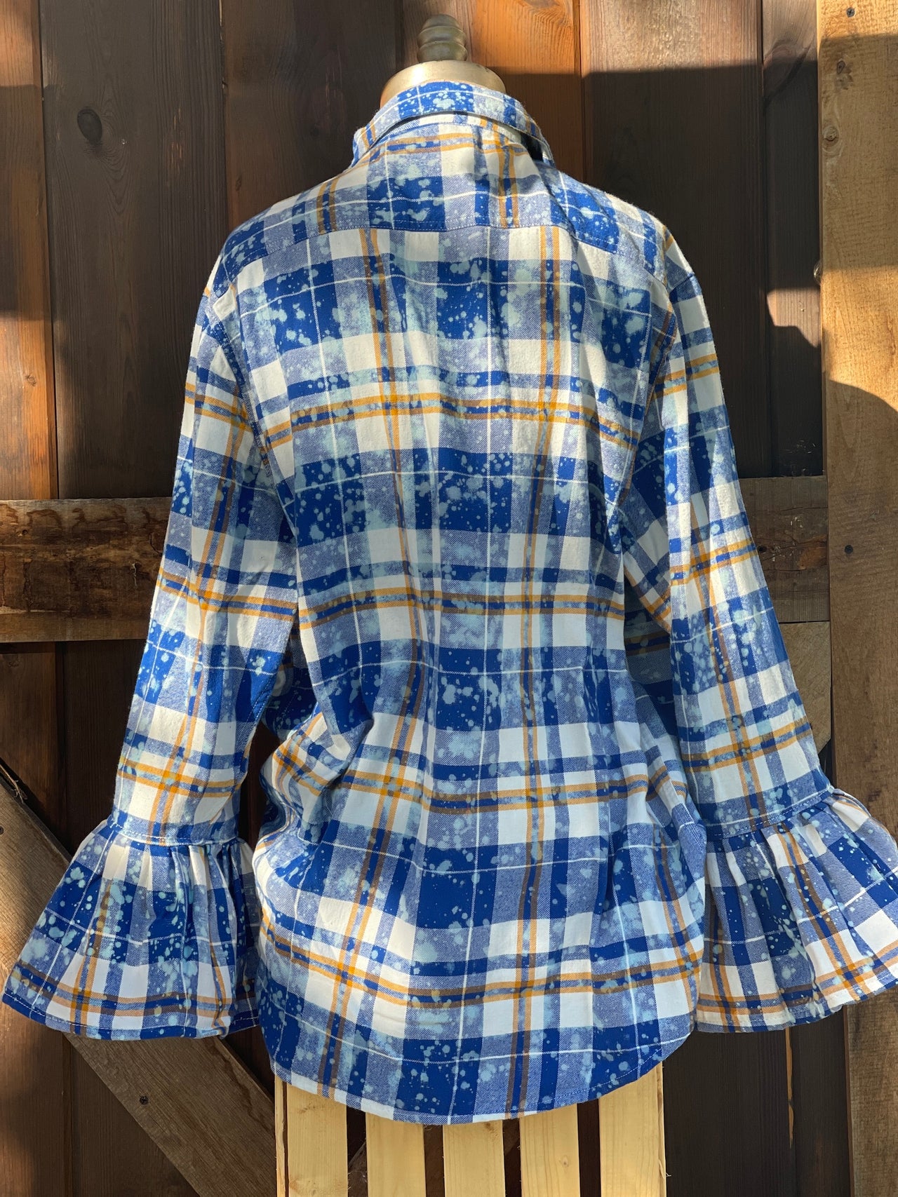 Flared Sleeve Flannel- BLUEBIRD OF HAPPINESS Size Large